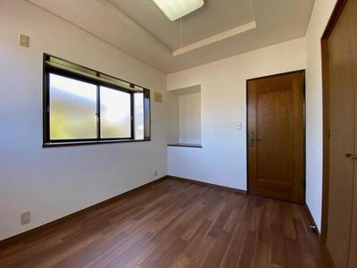 Renovated 4LDK House in Kahoku City - 230㎡ Plot with Parking — Image 2, Kahoku, Ishikawa