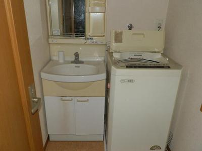 Traditional House in Shiori-cho, Yokosuka - Investment Opportunity — Bathroom, Yokosuka, Kanagawa