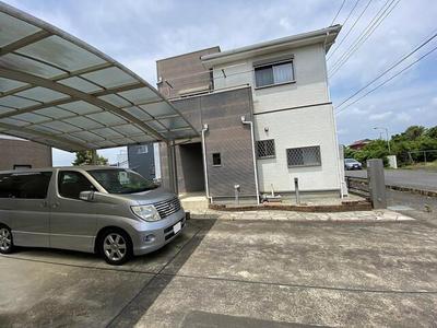 Spacious 4SLDK House with Skeleton Staircase in Togane — Image 2, Togane, Chiba