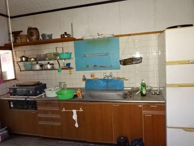 Traditional 6LDK House in Kamojima, Yoshinogawa - 360sqm Plot — Image 1, Yoshinogawa, Tokushima