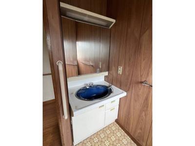 Spacious Single-Story Home with Large Garden in Yonezawa City — Image 4, Yonezawa, Yamagata