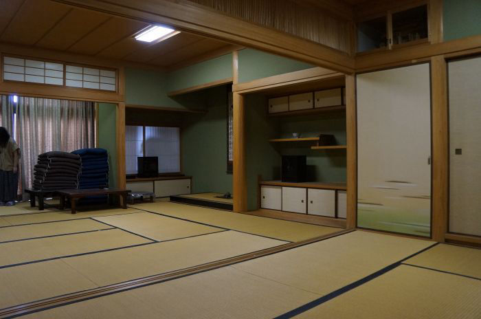 9LDK Family Home in Kannonji with 430坪 Land - Thumbnail 4