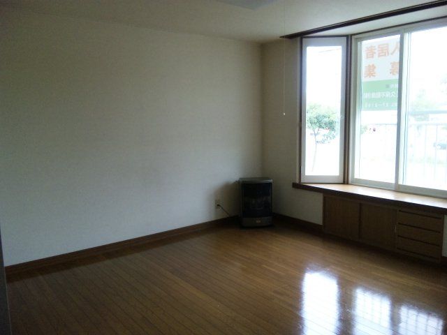 1LDK Apartment for Rent in Obihiro, Hokkaido - 45,000 Yen - Thumbnail 3