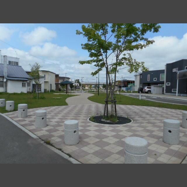 2LDK Apartment for Rent in Obihiro, Hokkaido with Free Wi-Fi & Parking - Image 1