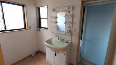 Spacious 4SLDK House in Kuki City - 110sqm on Large Plot — Image 1, Kuki, Saitama