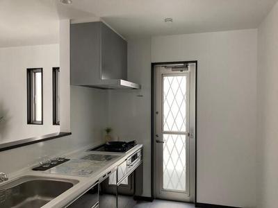 Modern 4LDK House in Ami Town with Solar System — Image 2, Ami, Ibaraki
