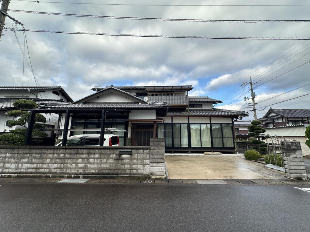 5SLDK House in Kurayoshi with Renovated Kitchen - Thumbnail 4