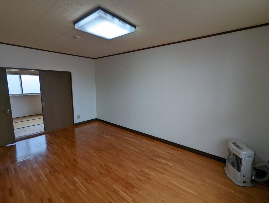 1LK Apartment for Rent in Memuro, Hokkaido - 30,000 Yen - Thumbnail 4