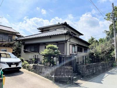 5DK House with Garden in Matsusaka - 134.64㎡ Living Space — Image 1, Matsusaka, Mie