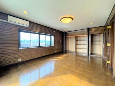 Spacious 3-Story Home with Office in Ikeda, Shizuoka — Image 3, Suruga, Shizuoka