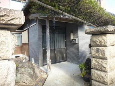 Traditional 8DK House in Minabe, Wakayama - 199sqm Living Space — Front_door, Minabe, Wakayama