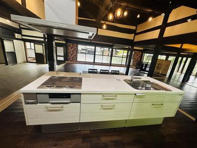 Spacious Single-Story Home in Shimada City with Large Garden — Image 4, Shimada, Shizuoka