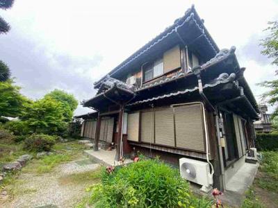 Spacious 7DK House in Kurume City with Large Land Plot — House, Kurume, Fukuoka