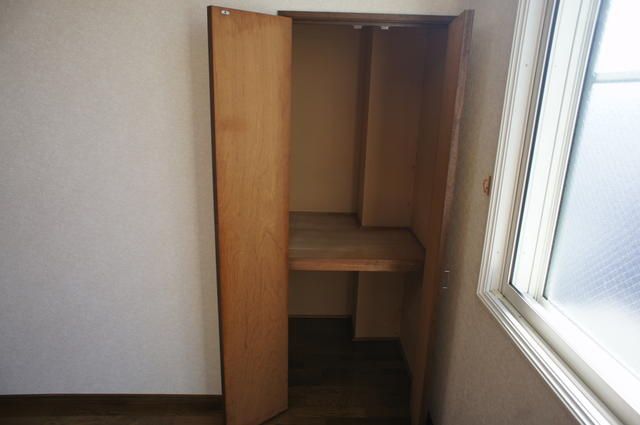 1R Apartment for Rent in Matsukage-cho, Hakodate - Thumbnail 2
