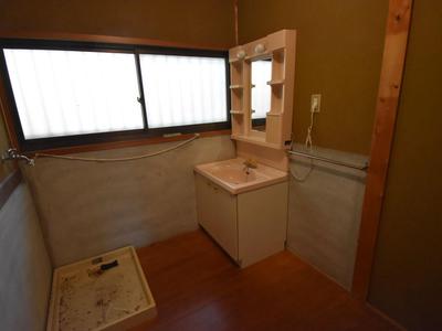 [Hatomark Site] 2LDK Used Detached House in Iwamida, Mimasaka City, Okayama Prefecture — Image 3, Mimasaka, Okayama