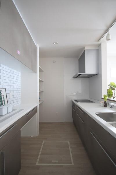 New 3LDK House with Solar Power in Hanamaki's Hoshigaoka Area — Image 4, Hanamaki, Iwate