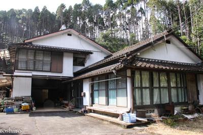 Traditional 8DK House with Stream in Kijo Mountains, Miyazaki — Image 1, Kijo, Miyazaki