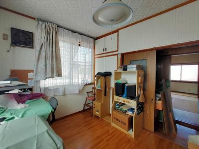 Traditional 9DK House in Sakuramachi, Imizu - 245sqm Living Space — Image 4, Imizu, Toyama
