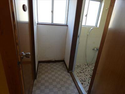 Single-Story 3DK House in Maniwa City - Corner Plot with Mountain Views — Image 1, Maniwa, Okayama
