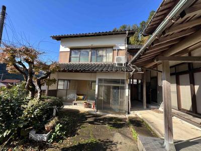 Spacious 9DK House in Misasa, Tottori - 242m² Living Space — Image 1, Misasa, Tottori