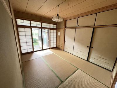 Spacious 9DK House in Misasa, Tottori - 242m² Living Space — Image 4, Misasa, Tottori