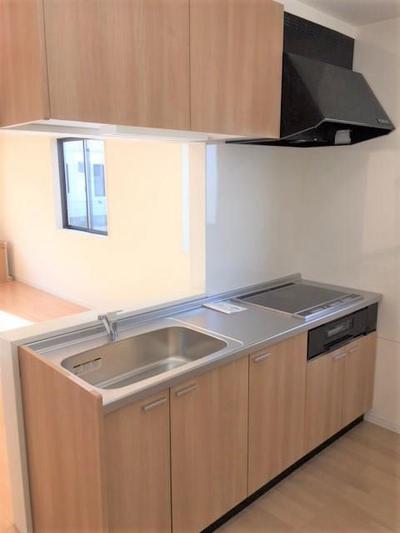 Spacious 3LDK House in Isesaki - Investment Property with 6.61% Yield — Image 1, Isesaki, Gunma