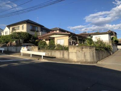 Spacious Corner House in Shiogama - 242m² Land with Mountain Views — Image 2, Shiogama, Miyagi