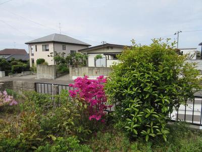 Spacious Corner House in Shiogama - 242m² Land with Mountain Views — Image 1, Shiogama, Miyagi