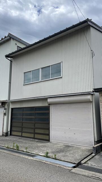 Traditional 8DK House in Fukumitsu, Nanto City - 176sqm Living Space — Image 1, Nanto, Toyama