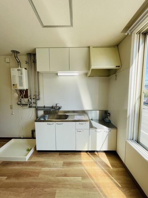 2DK Apartment for Rent near Minami-Hiragishi Station, Sapporo - Thumbnail 4