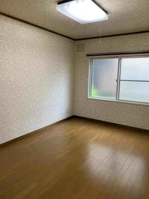 2LDK Apartment for Rent in Takikawa, Hokkaido | 57.96 sqm - Thumbnail 2