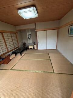 Spacious 2LDK House in Fujinomiya's Aoki-daira District — Image 4, Fujinomiya, Shizuoka