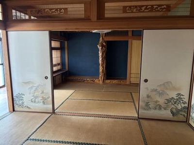 [Hatomark Site] 5LDK Used Detached House in Ichimanjocho, Miyakonojo City, Miyazaki Prefecture — Image 2, Miyakonojo, Miyazaki