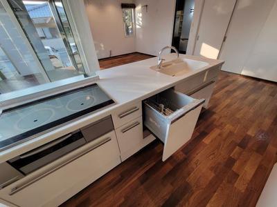 Spacious 4LDK House in Kurume's Korainai District — Image 1, Kurume, Fukuoka