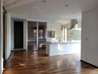 Spacious 4LDK House in Kurume's Korainai District — Image 2, Kurume, Fukuoka