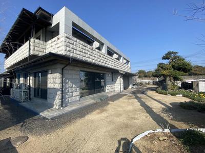 [Hatomark Site] 7DK Used Detached House in Hojo, Saijo City, Ehime Prefecture — Image 1, Saijo, Ehime