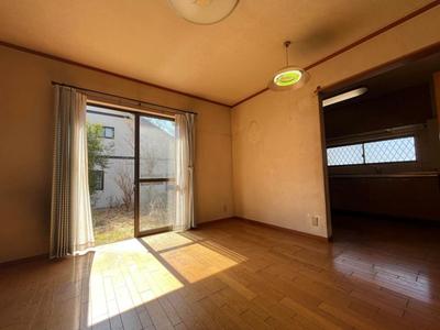 [Hatomark Site] Katsunuma Hishiyama House, a 3DK used detached house overlooking the grape hills that are the symbol of Katsunuma and where the vineyards spread out in Hishiyama, Katsunuma-cho, Koshu-shi, Yamanashi Prefecture — Image 4, Koshu, Yamanashi