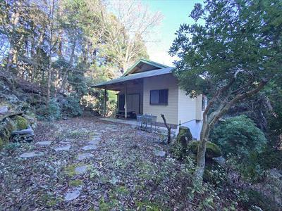 3SLDK Mountain Villa in Amagi Highlands, Izu City — Image 1, Izu, Shizuoka