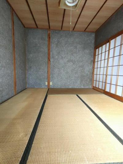 Spacious 3LDK House in Ainan-cho, Close to Schools and Town Hall — Image 2, Ainan, Ehime