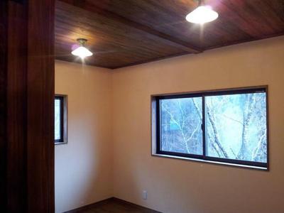 Modern Mountain Home in Yoshiwa with 2 Car Parking — Image 4, Hatsukaichi, Hiroshima