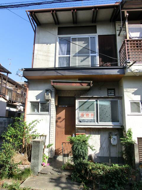 1972 3DK House in Kyoto's Sakyo Ward Near Ichijoji Station - Thumbnail 3