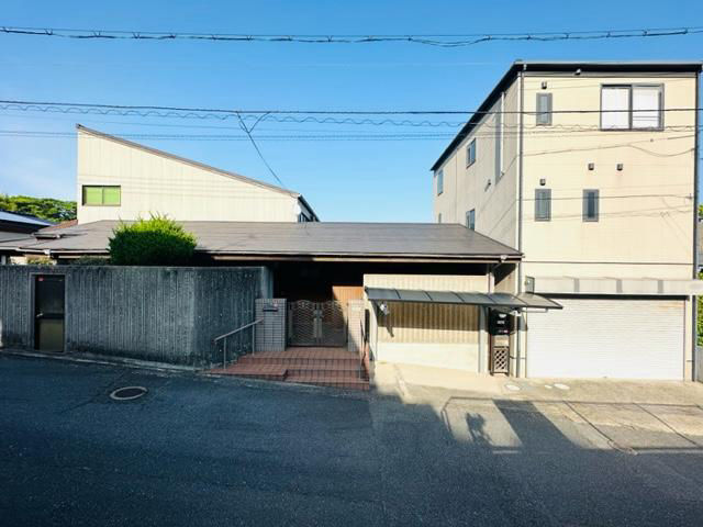 Stunning Kanmon Strait View House in Shimonoseki - Thumbnail 4