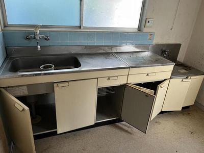 4DK House for Sale in Takaoda, Tobe-cho - 52sqm Family Home — Image 4, Tobe, Ehime