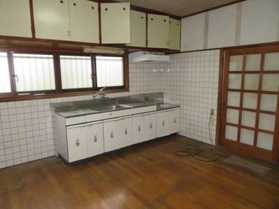 5LDK Traditional House in Miyako-cho, Fukuoka - 372m² Plot — Image 2, Miyako, Fukuoka