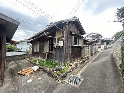 Traditional 9DK House for Sale in Satomi, Okayama — Image 4, Satosho, Okayama