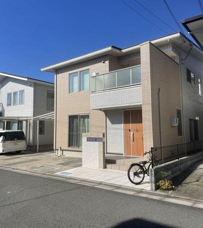 Solar-Powered 4LDK House in Iwade City, Wakayama — Image 1, Iwade, Wakayama