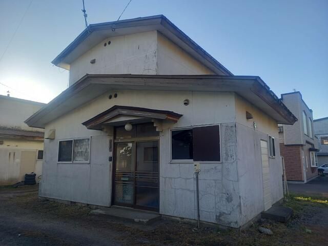 3LDK Detached House for Rent in Hidaka Town, Hokkaido - Thumbnail 2
