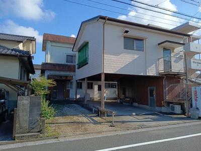 Spacious 5DK House in Nishikoji, Nobeoka - 357.7m² Land — Image 1, Nobeoka, Miyazaki