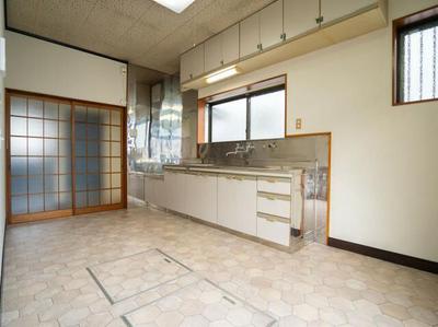 Traditional Single-Story House in Fujieda with Large Garden — Image 2, Fujieda, Shizuoka