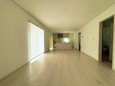Modern 5LDK House in Shimada City with Solar Panels — Image 4, Shimada, Shizuoka